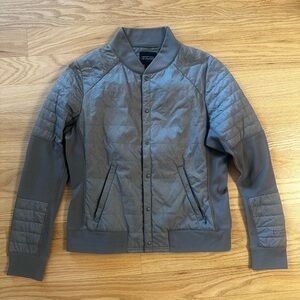 Women’s Mountain Standars Quilted Bomber Jacket
